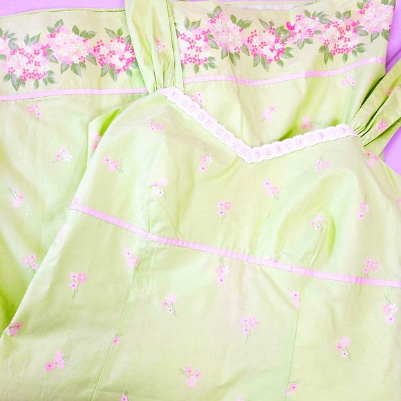 Gymboree Dresses & Skirts - Gymboree Womens garden bloom dress with flowers